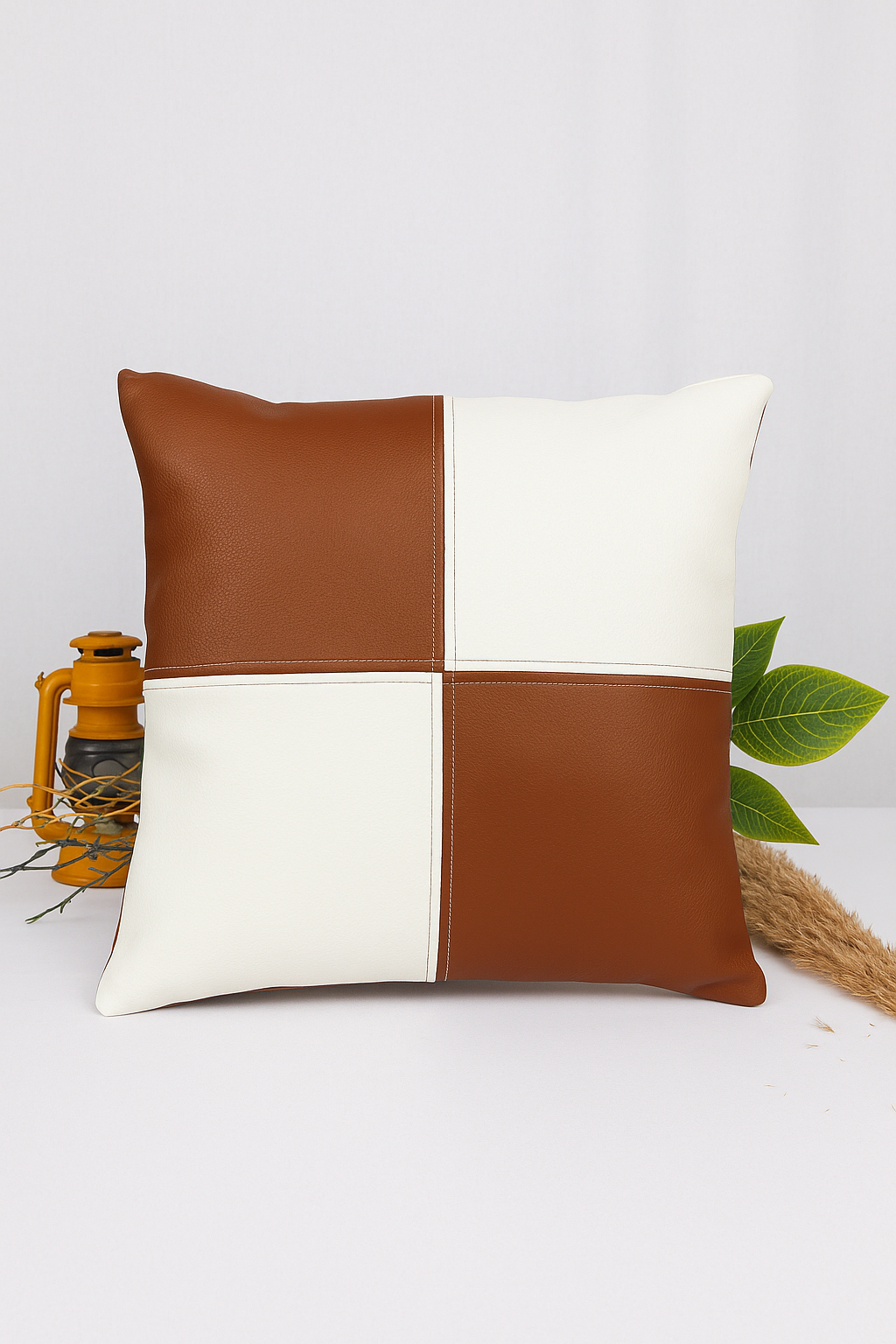 45x45 cm (18"x18") Taba - Beyaz %100 Dana Derisi Yastık Kılıfı - Kanepe, Sandalye Minderi