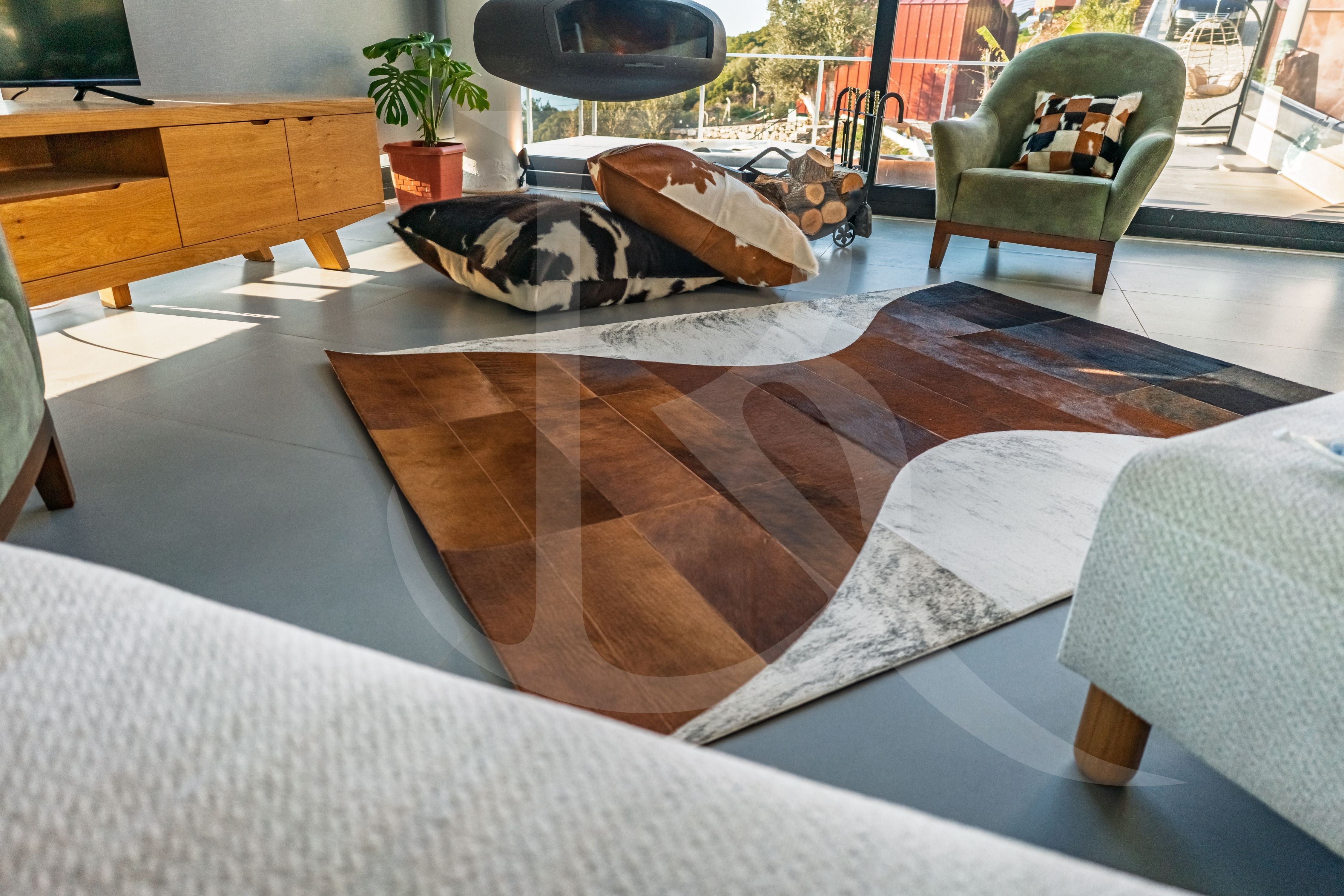 Kum Saati Temalı Patchwork Cowhide Halı